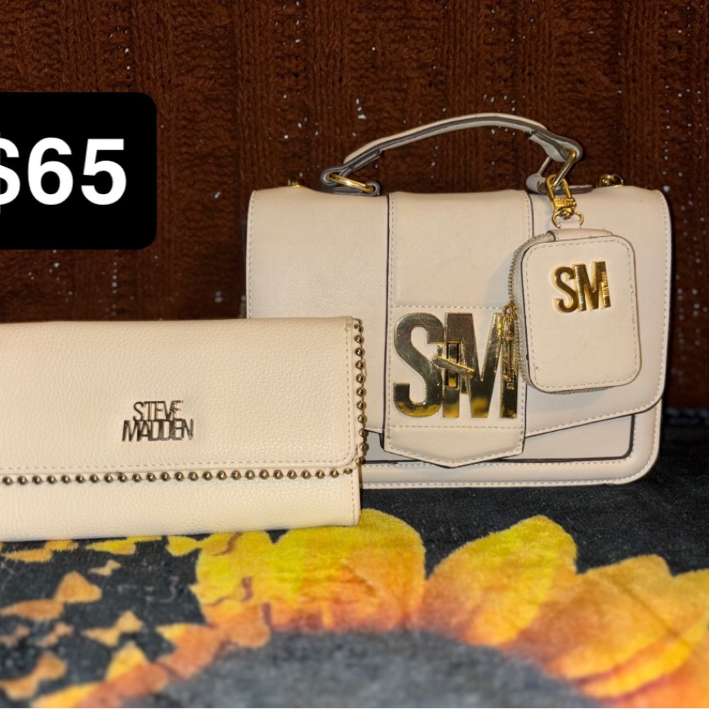 Steve Madden White and Gold Shoulder Bag Set